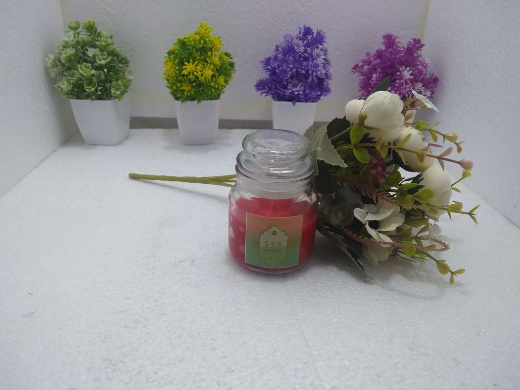 Yenkey Jar  Scented  Candle  :- 1 pcs